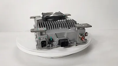 Cargador de a bordo de 6.6kW y convertidor DC-DC de 1.5kW integrado (refrigerado por ventilador)